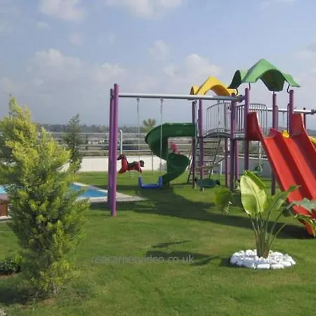 아파트 Babylon Bliss Is A Unique 3 Bed 3 Bath Duplex Home With Its Own Private Pool *